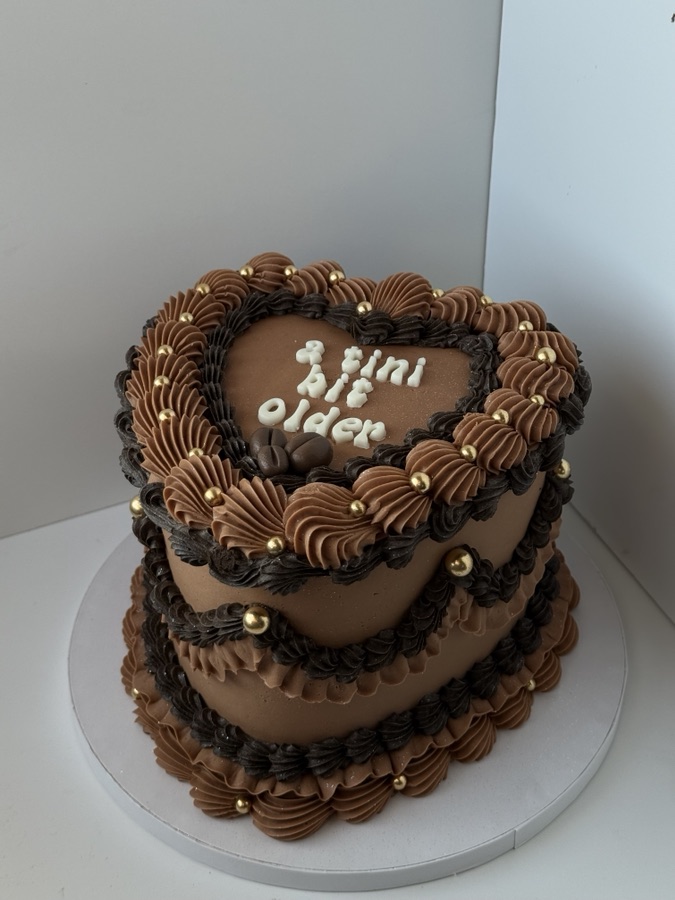 Vintage Cake 2