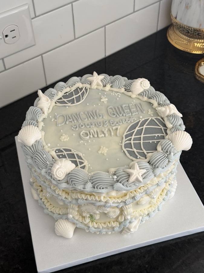 Vintage Cake 3