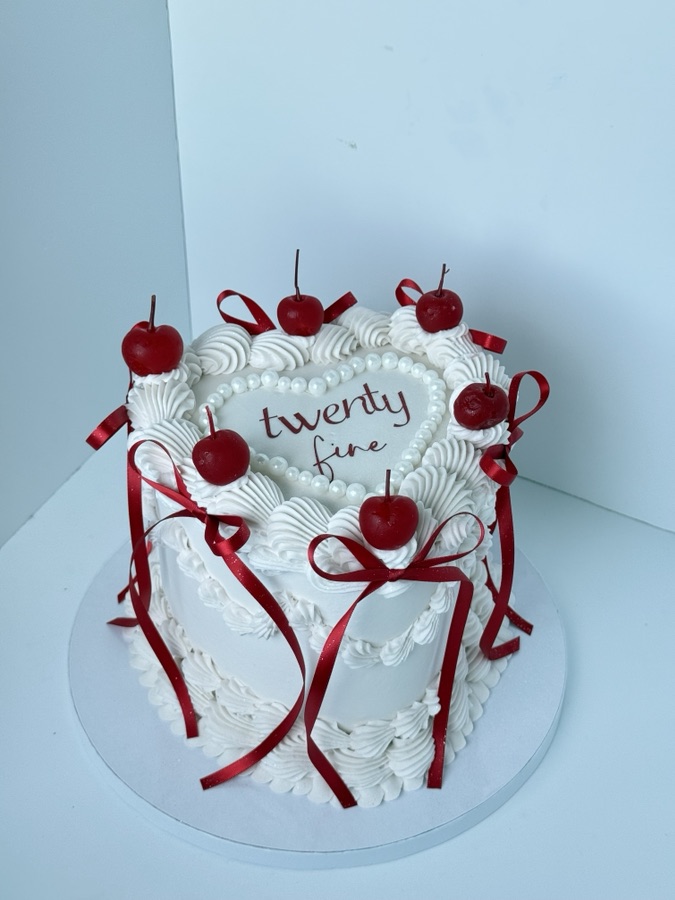 Vintage Cake 8
